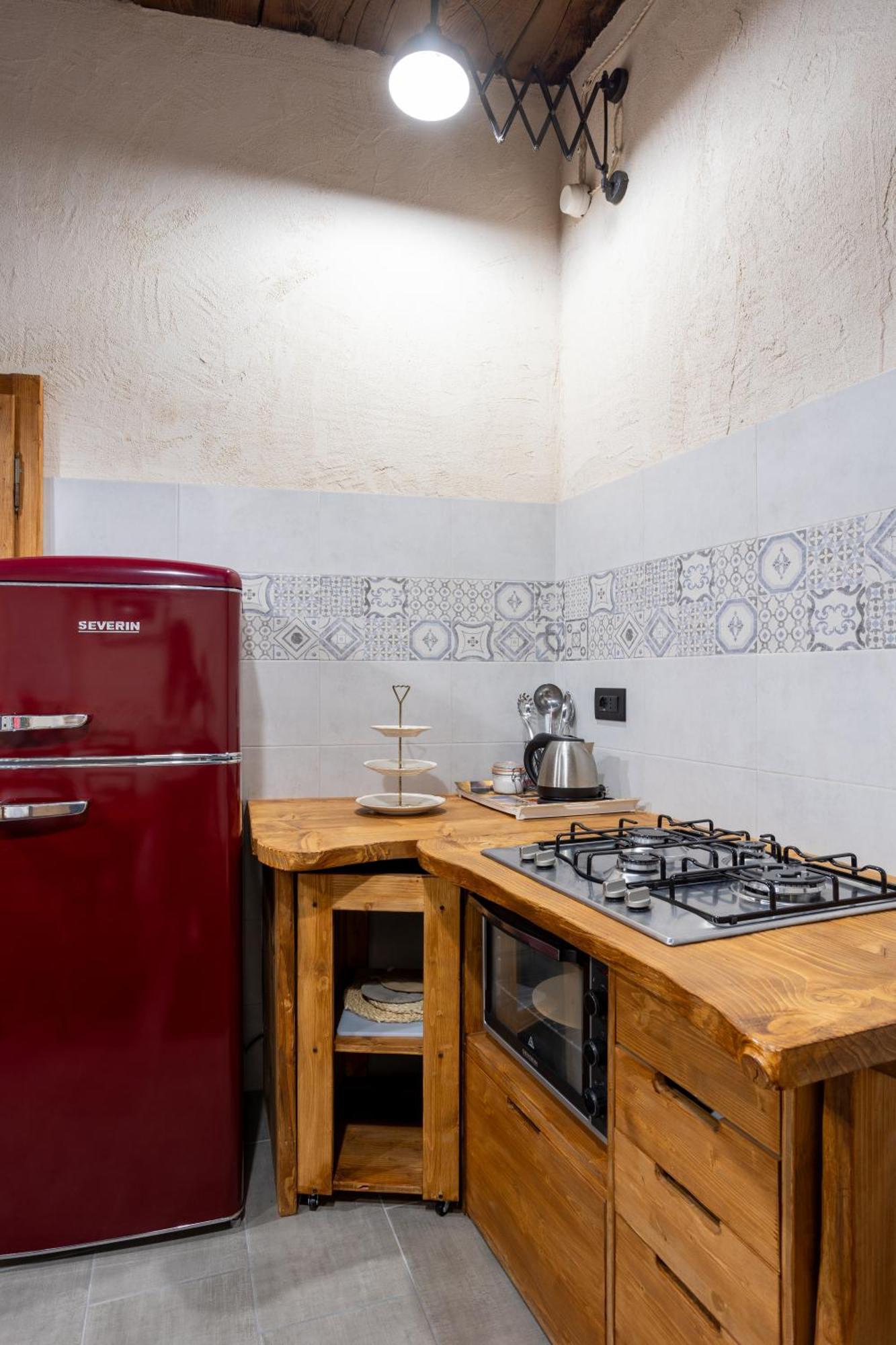 Da Tinti Apartment Madonna Del Sasso Luaran gambar