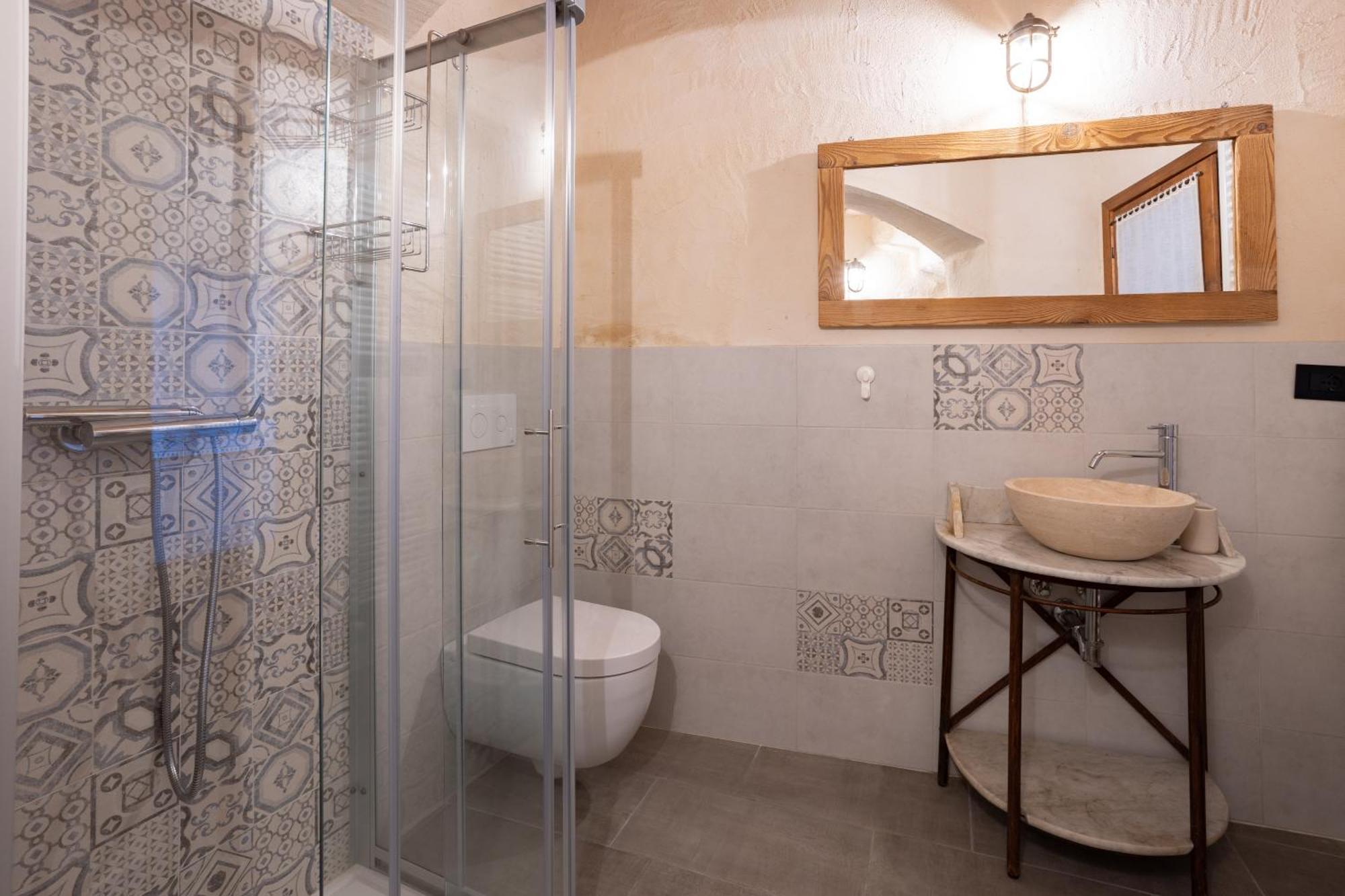 Da Tinti Apartment Madonna Del Sasso Luaran gambar