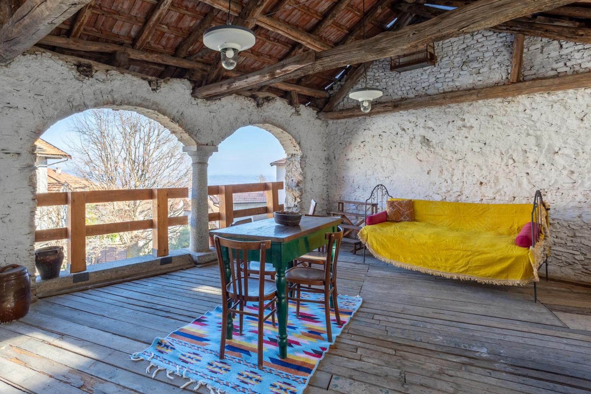 Da Tinti Apartment Madonna Del Sasso Luaran gambar